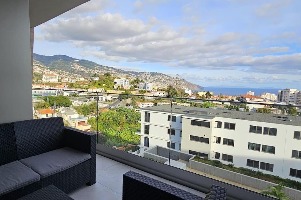 Appartement Vista Mar - Ac, Parking And Pool à Funchal  Extérieur photo